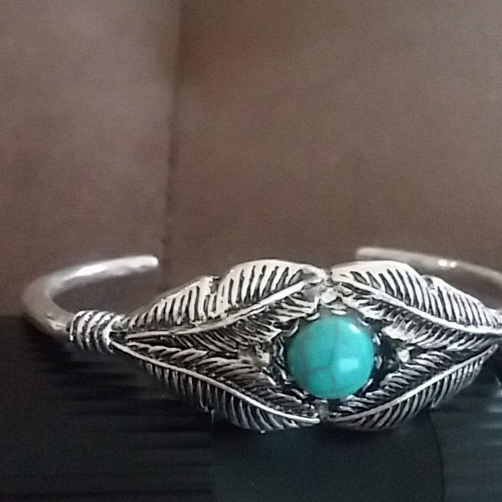 Silver and turquoise bracelet